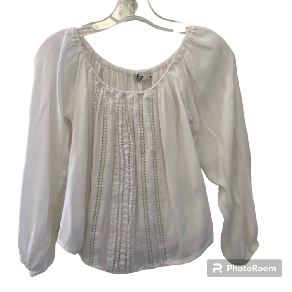Hollister White Gauze Like Embroidered Lace Overlay With Elastic Necklin…
